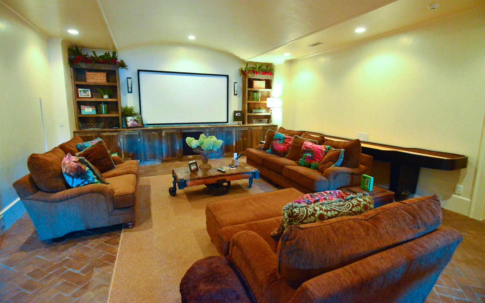 Entertainment room