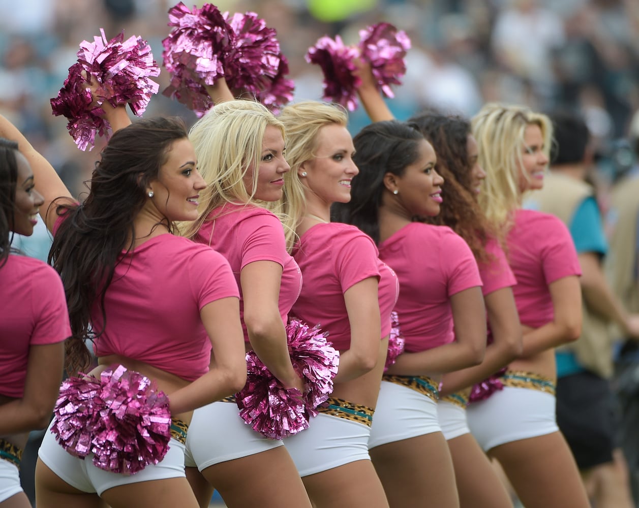 NFL cheerleaders 2015, Week 6