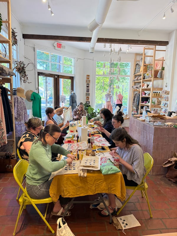 Meghna Davé keeps the workshop size at Maelu to about 10 students, which keeps the setting intimate. (Courtesy of Maelu)