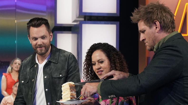 Joel McHale, Yolanda Gampp and Curtis Stone iin "Crime Scene Kitchen," a new show on Fox.  CR: Michael Becker/FOX.