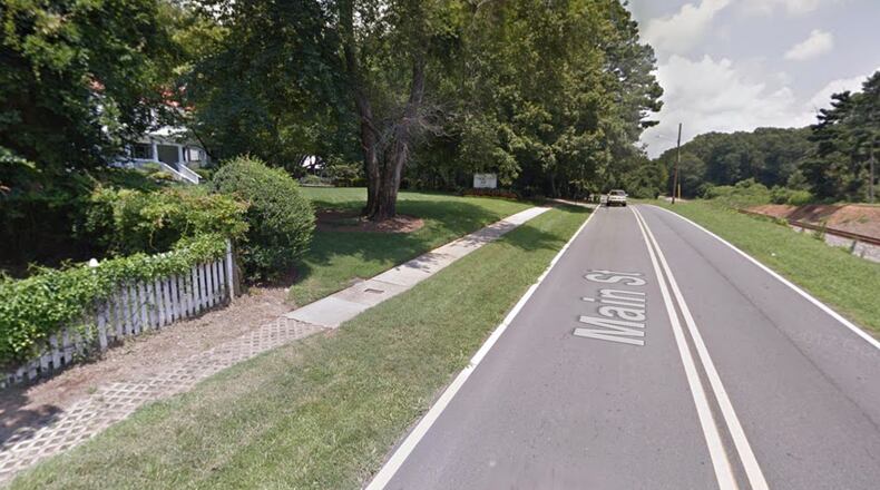 Duluth will hold an open house to discuss the Main Street Enhanced Sidewalk Project June 11. (Google Maps)