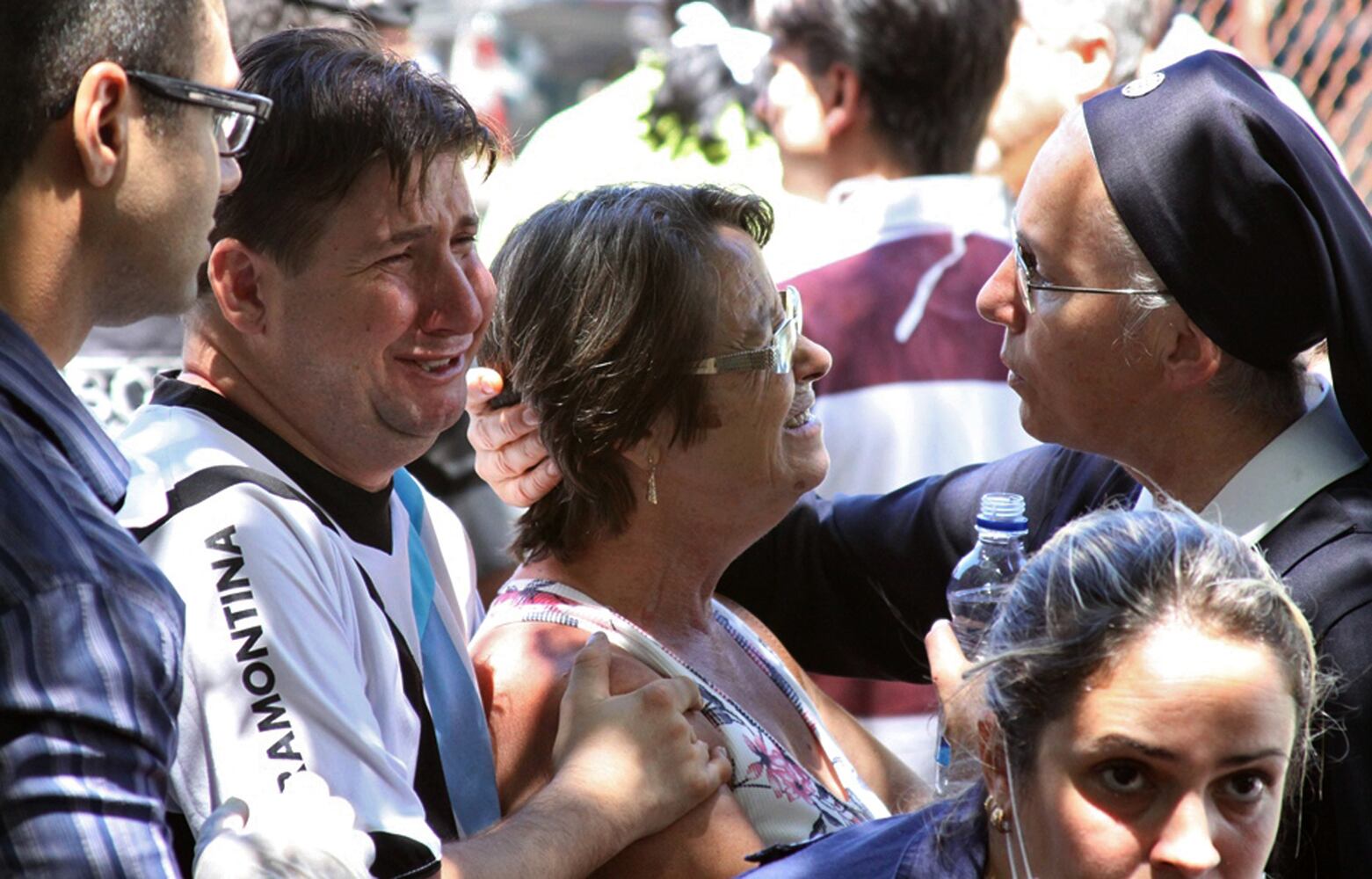 More than 200 die in inferno