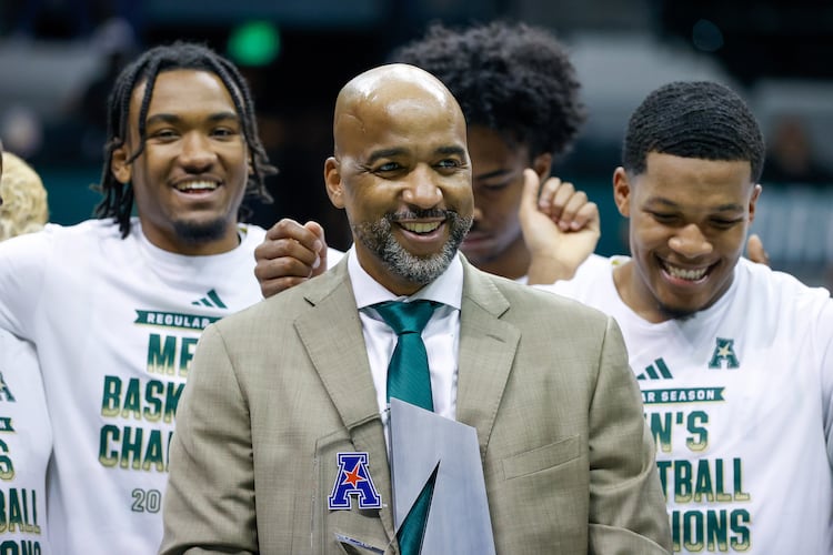 In his first season as USF men's basketball coach, Amir Abdur-Rahim led the Bulls to a 25-8 record and the American Athletic Conference regular-season title. (Jefferee Woo/Tampa Bay Times 2024)