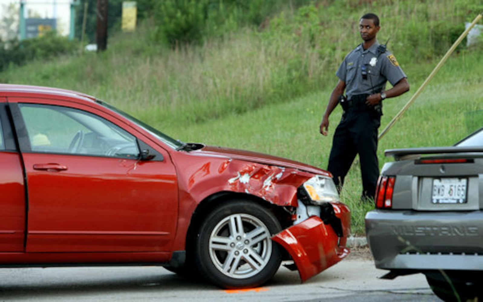 Man found dead in road on Moreland Ave.