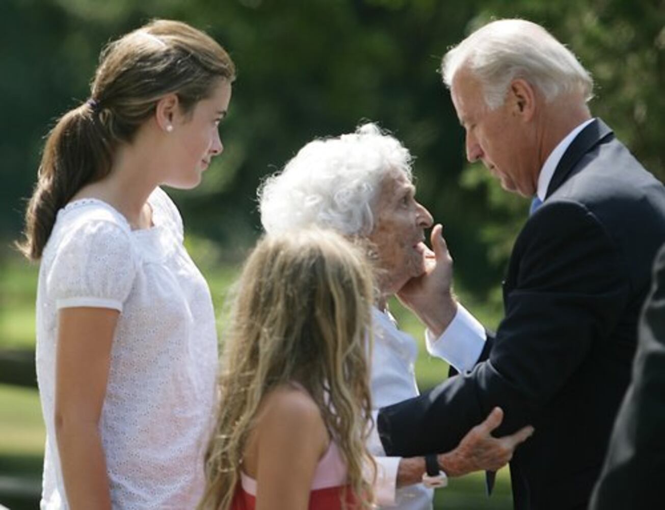 Obama, Biden campaign together