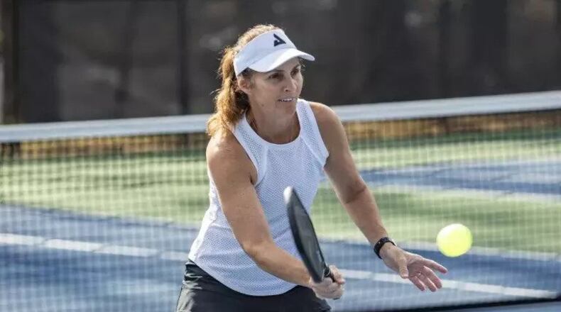 Angela Simon teaches a pickleball lesson at Hammond Park in Sandy Springs. (Photo by Isadora Pennington)