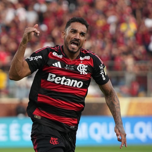 Danilo of Brazil's Flamengo celebrates after scoring his side's opening goal against Brazil's Palmeiras during a Copa Libertadores final soccer match in Lima, Peru, Saturday, Nov. 29, 2025.(AP Photo/Guadalupe Pardo)