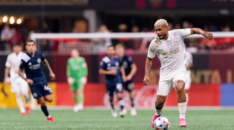 Atlanta United forward Josef Martinez (7) dribbles against NYCFC Wednesday, Oct. 20, 2021,at Mercedes-Benz Stadium in Atlanta. (Jacob Gonzalez/Atlanta United)