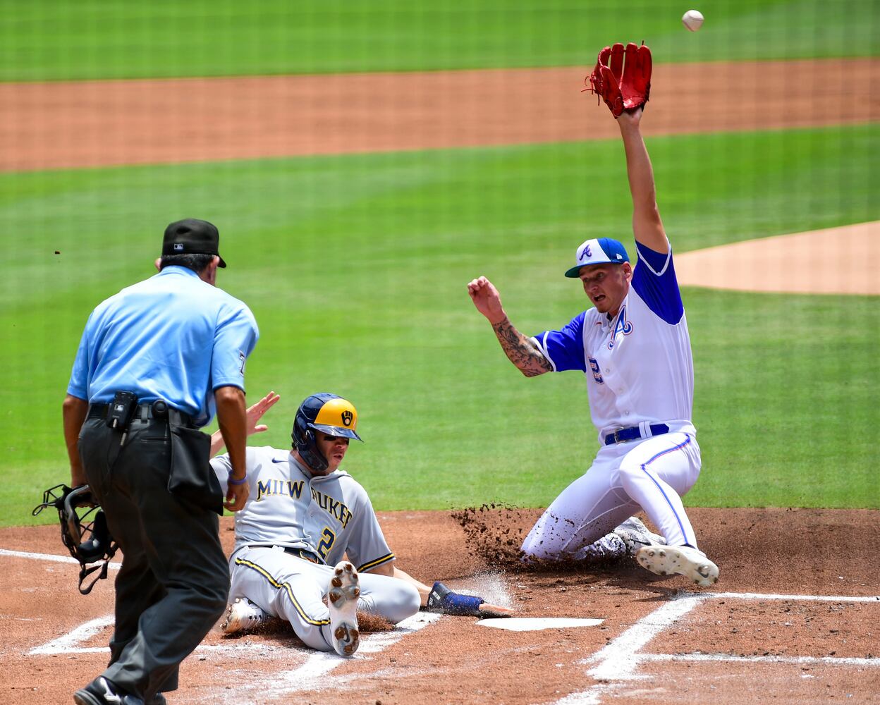 073123 BRAVES PHOTO