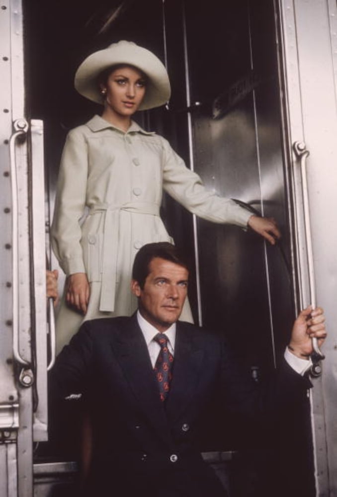 (1973) Jane Seymour played Solitaire in "Live and Let Die"