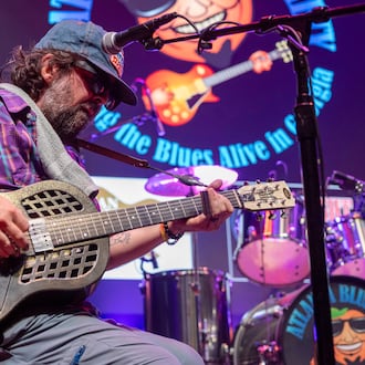 Singer-songwriter Scott Low gives a winning performance at the Atlanta Blues Challenge, one of the Atlanta Blues Society’s signature events. (Courtesy of Jesse Kolb)