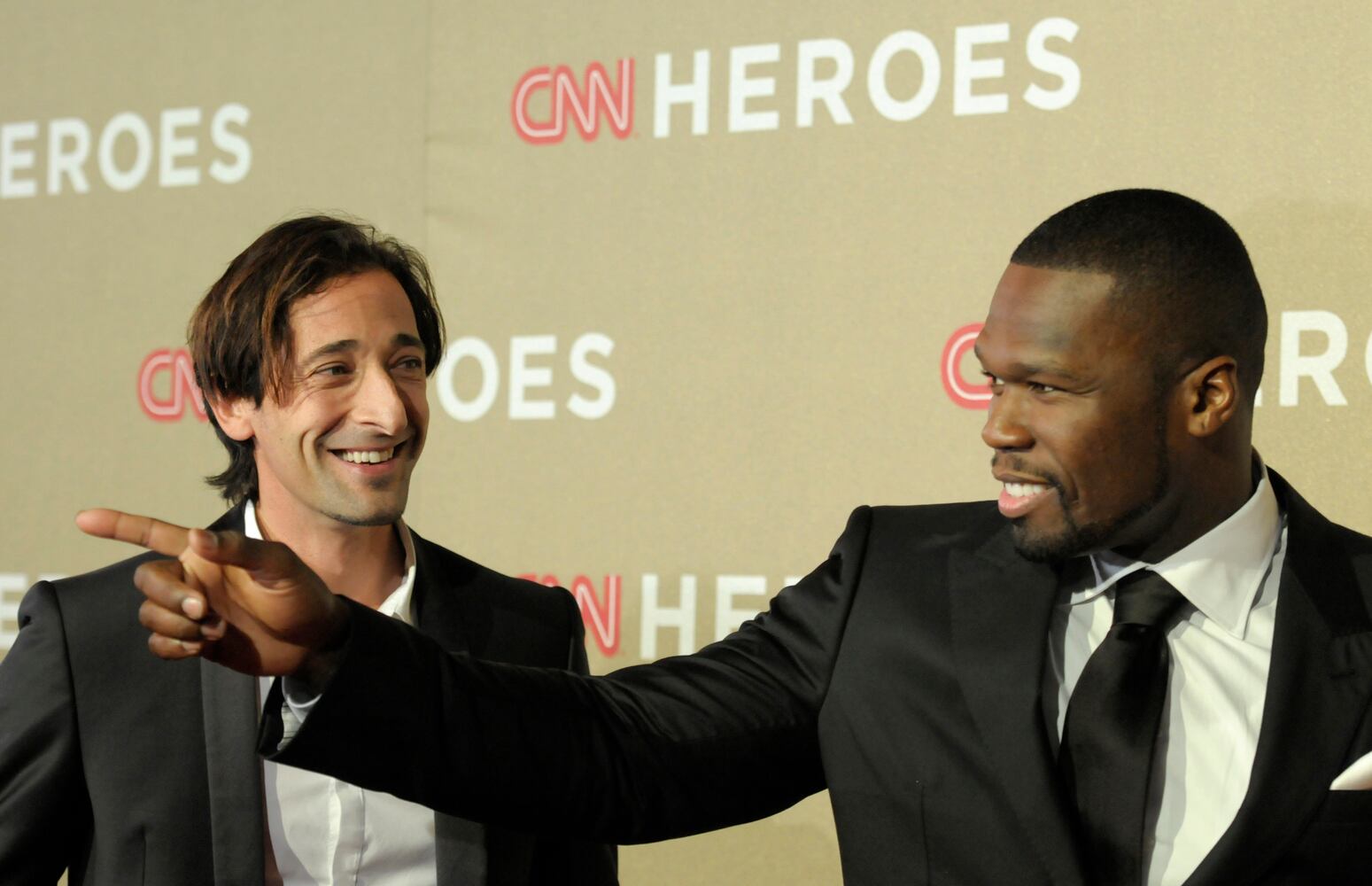 Stars celebrate heroism at CNN Heroes