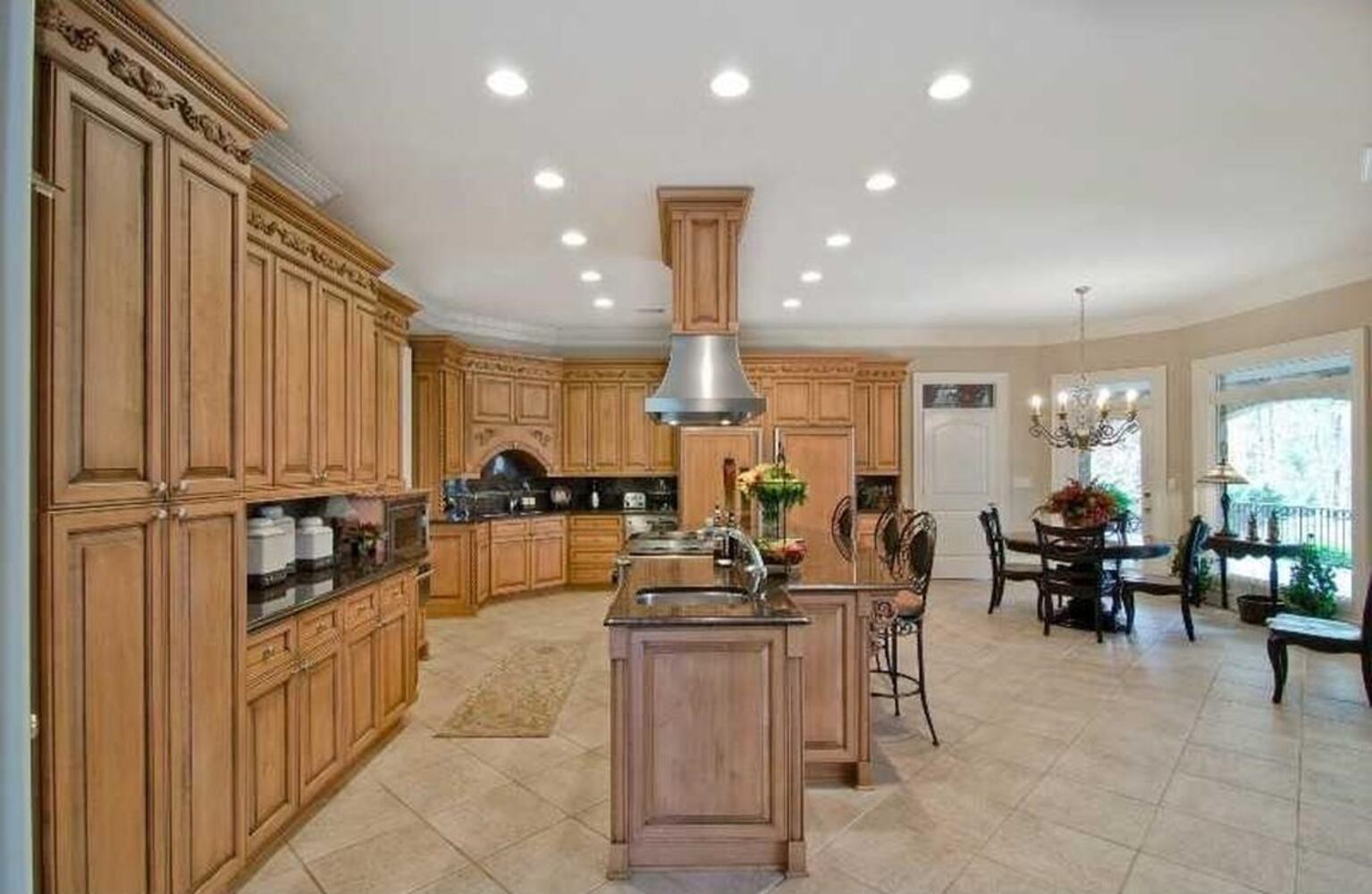 8480 Saint Marlo Fairway Dr, Duluth, GA 30097