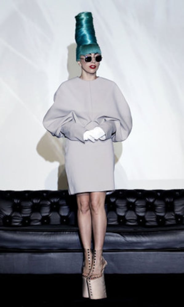 Lady Gaga rocks a green beehive in Singapore