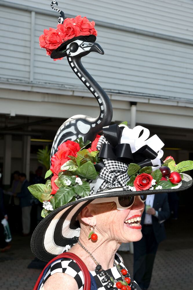 2016 Kentucky Derby hats
