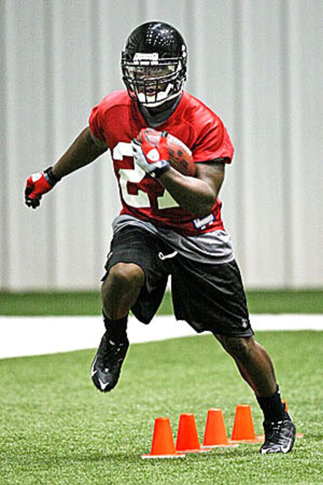 Falcons Photos: Thomas Brown's Comeback