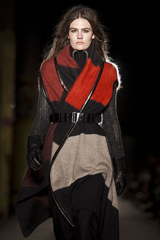 Sellable fall styles lead NY Fashion Week