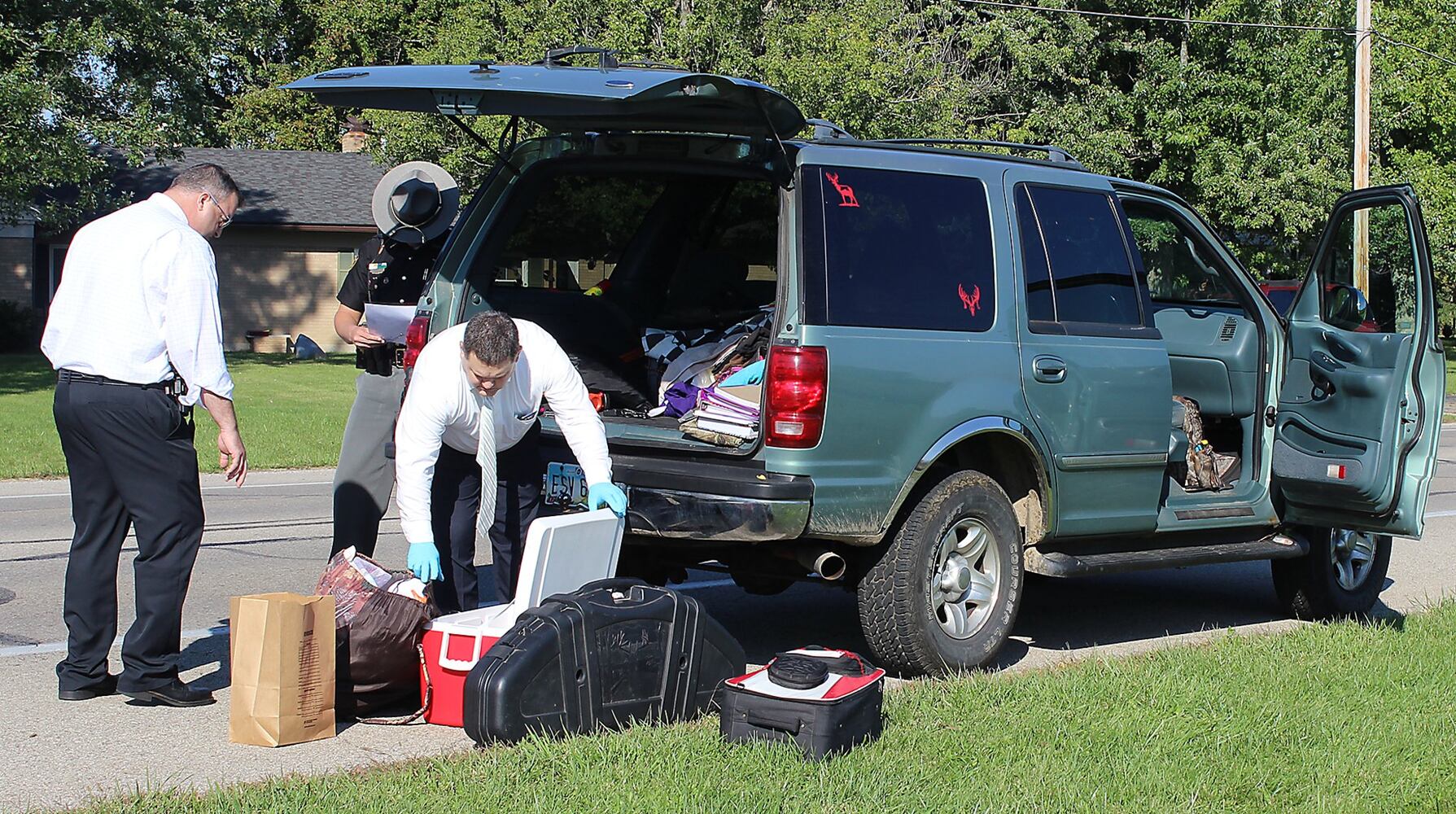 Role of costume play, online videos questioned in fugitive case