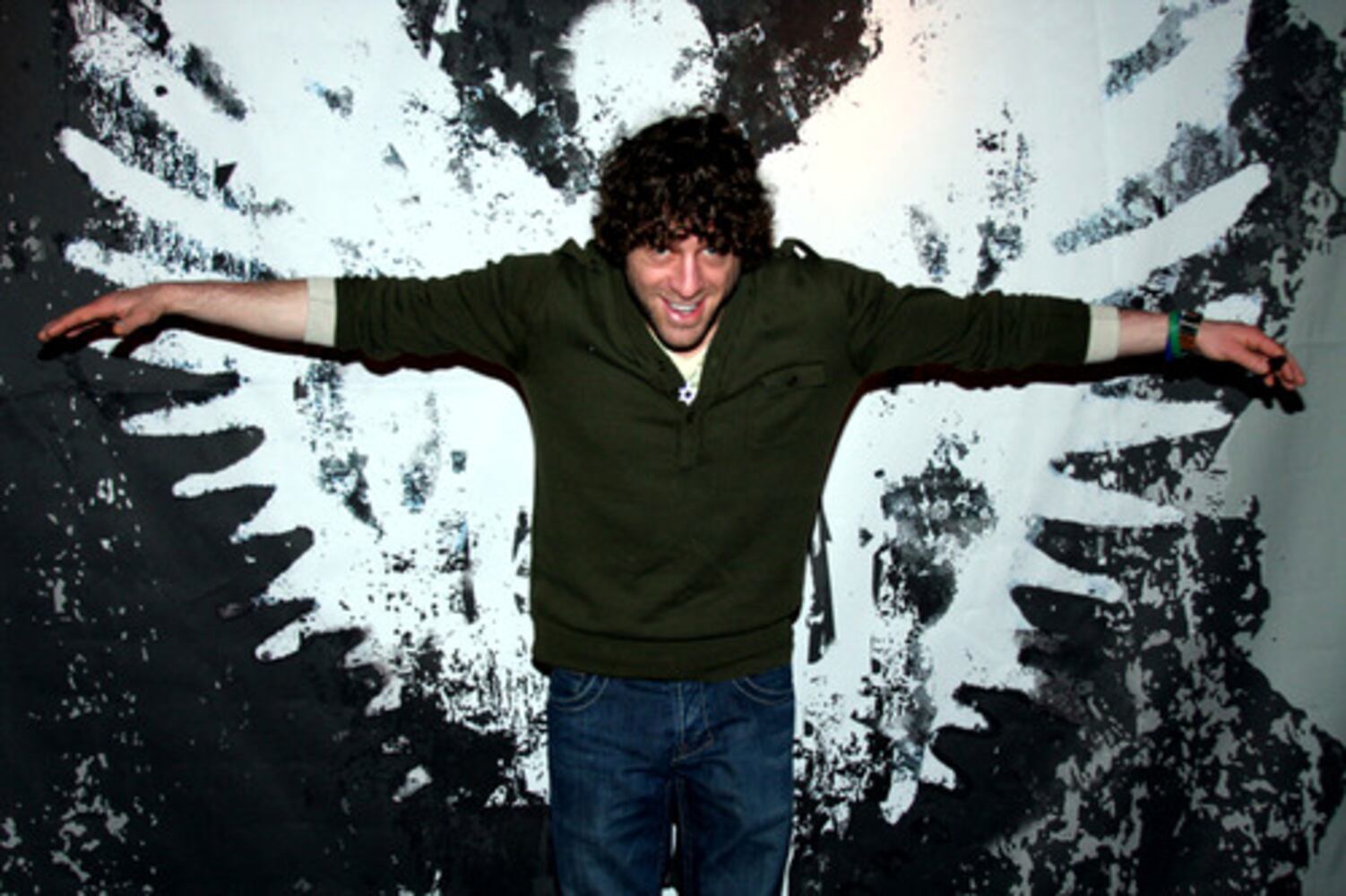 Elliott Yamin's intimate concert at Hard Rock Cafe