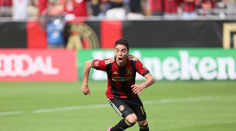 Miguel Almiron celebrates after scoring his first goal against NYCFC on Sunday at Georgia Tech’s Bobby Dodd Stadium. (Miguel Martinez / Mundo Hispanico)