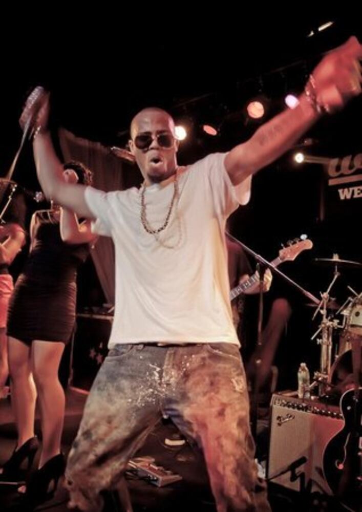 Rapper B.o.B. wows fans at Smith's Olde Bar