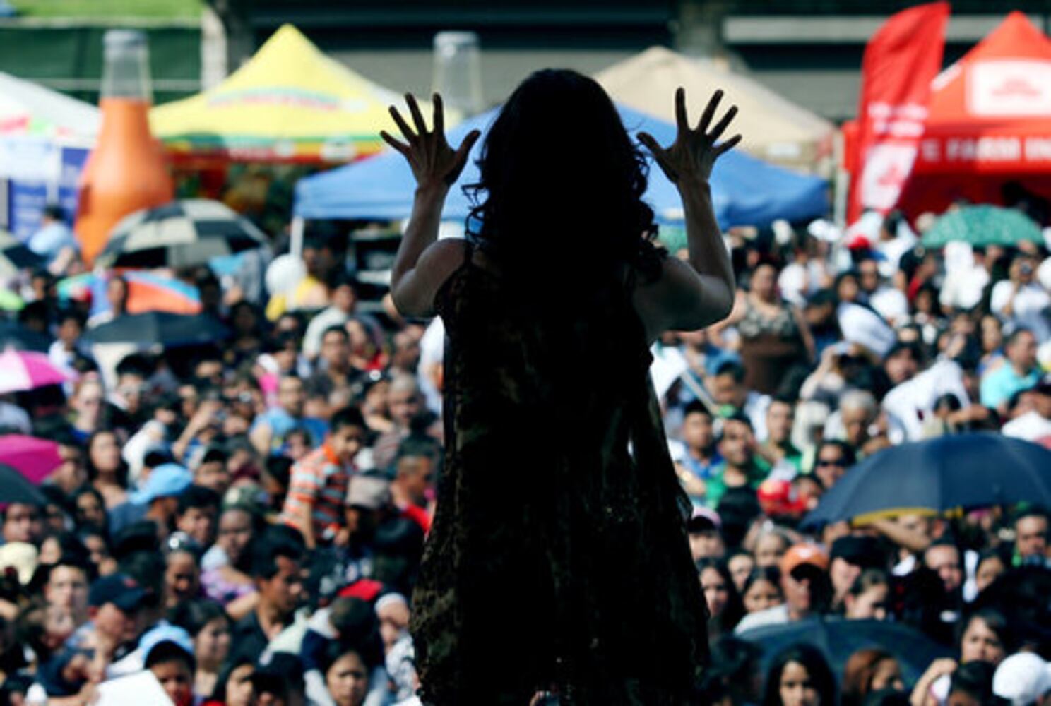 Hispanic festival livens Stone Mountain Park