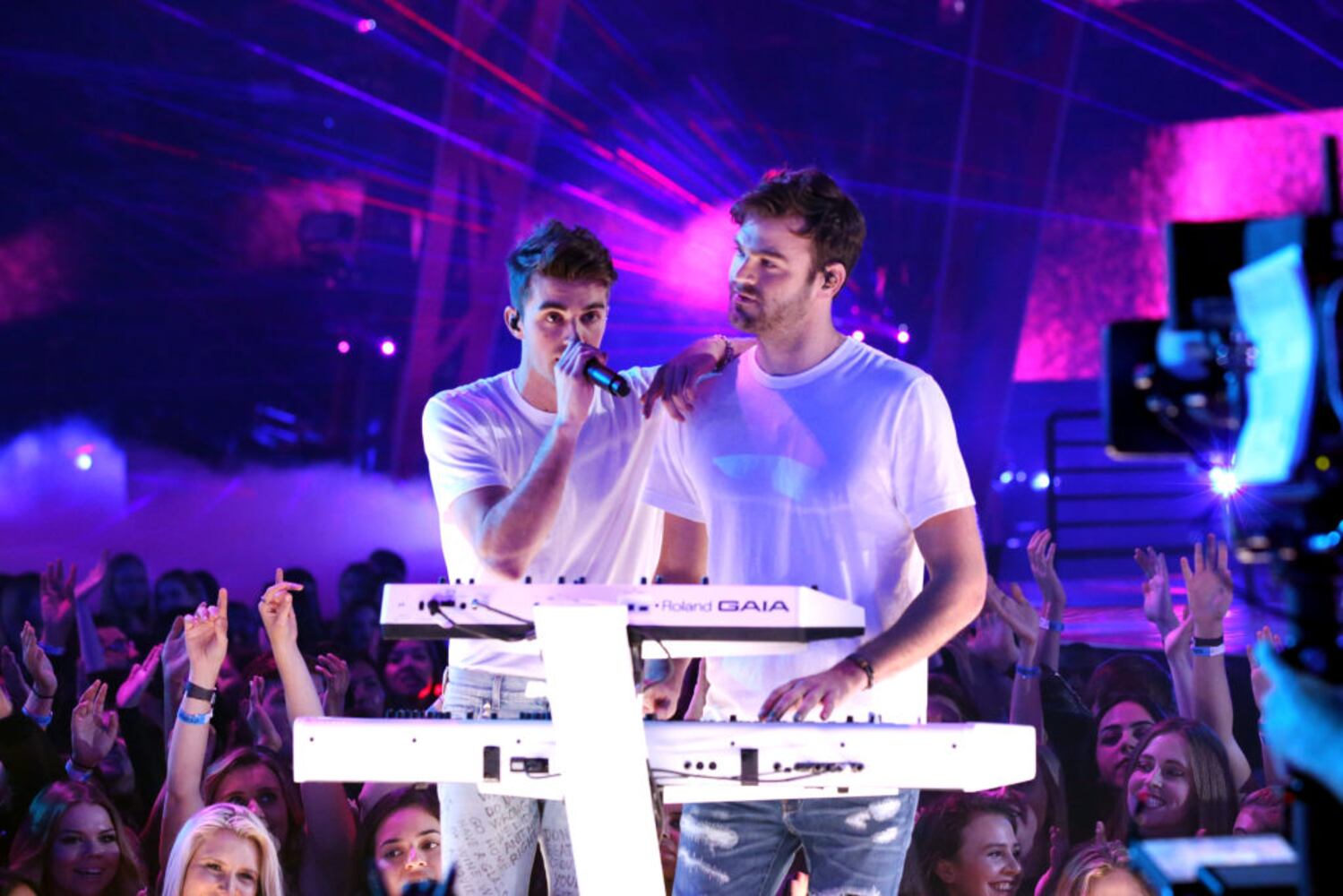 WATCH: The Chainsmokers “Don’t Let Me Down” in new commercial = goosebumps