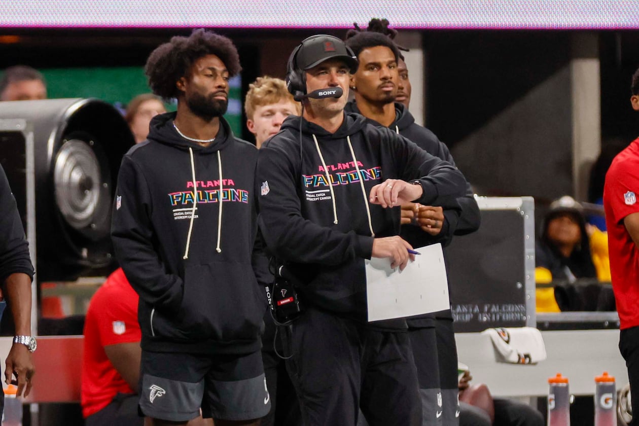 Atlanta Falcons offensive coordinator Zac Robinson is seen on the sidelines  during the second half of an NFL football game against the Washington Commanders at Mercedes-Benz Stadium in Atlanta on Sunday, September 28, 2025. (Miguel Martinez/ AJC)
