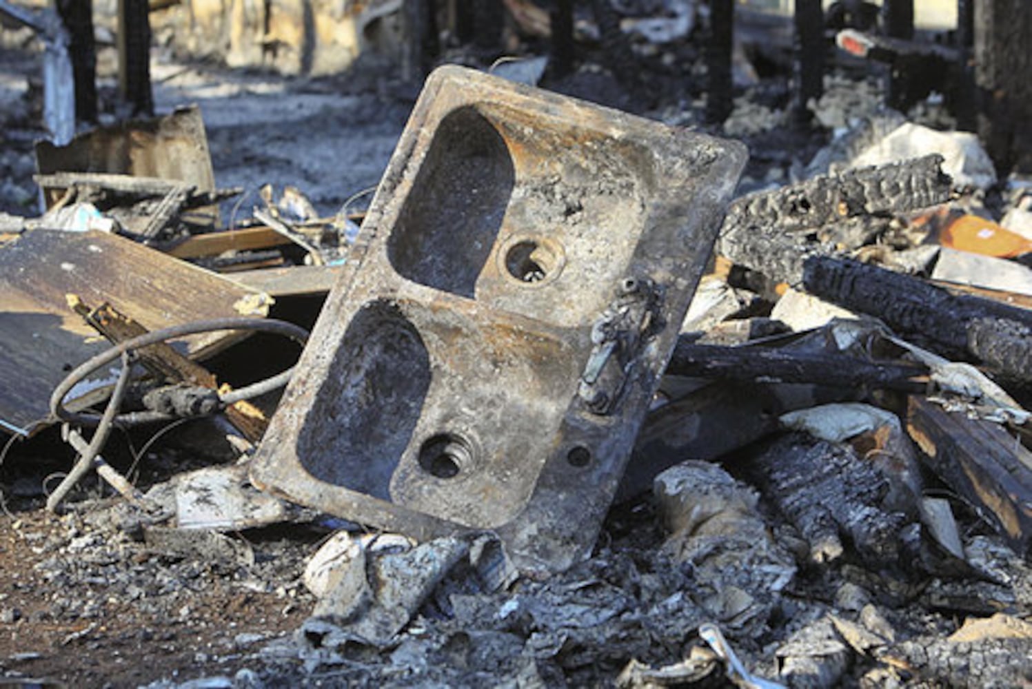 Fulton explosion kills 2