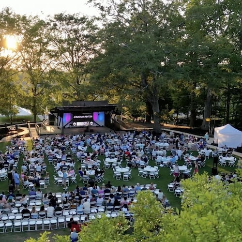 A Lantern Series Concert presented by Woodstock Arts in 2023, with Jonathan Peyton performing as the opening act for Penny & Sparrow. (Courtesy of Noah Popp/Woodstock Arts)