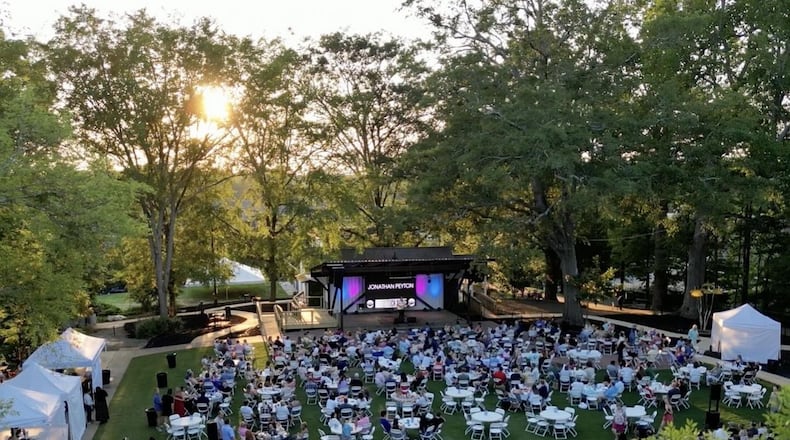 A Lantern Series Concert presented by Woodstock Arts in 2023, with Jonathan Peyton performing as the opening act for Penny & Sparrow. (Courtesy of Noah Popp/Woodstock Arts)