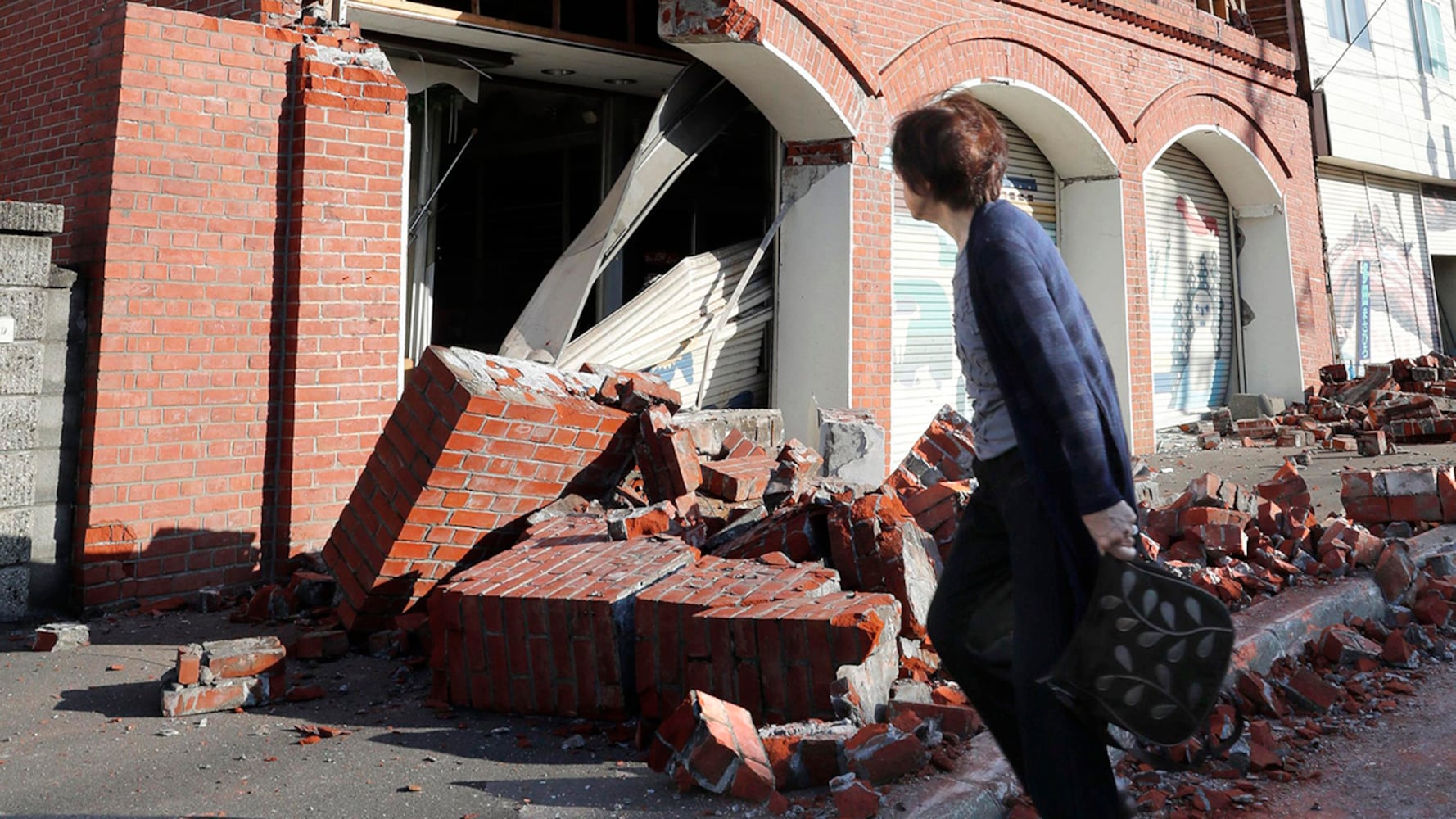 Photos: Powerful quake triggers dozens of landslides in Japan