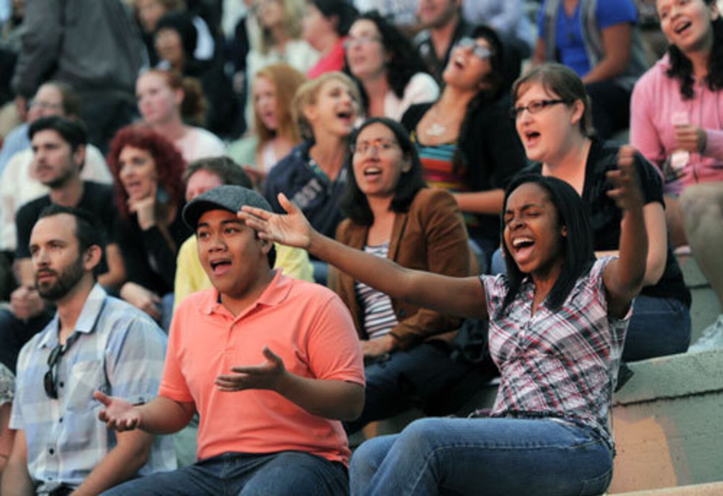 Gleeks rejoice at 'Glee' Sing-A-Long in Santa Monica
