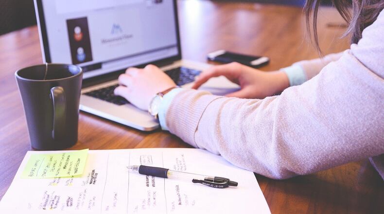 Local businesses interested in opportunities to provide services in Roswell can join the city’s Purchasing Division at 12:30 p.m. Tuesday, Jan. 25 for a live, virtual webinar. (Courtesy Pixabay)