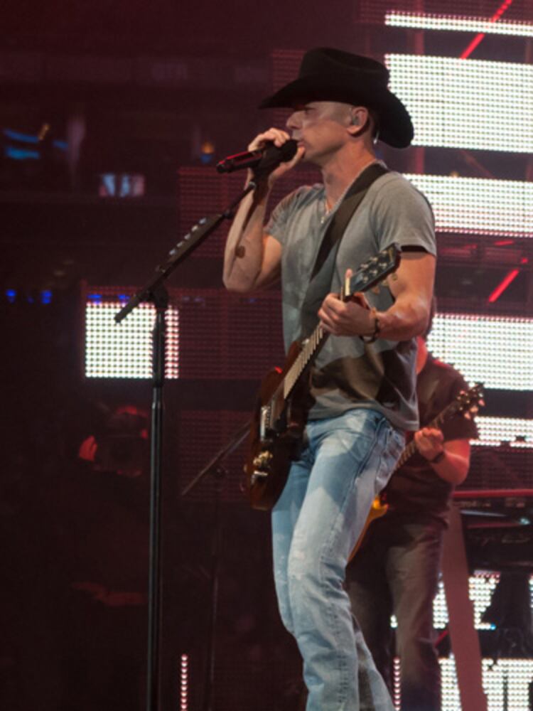 Kenny Chesney at RodeoHouston 2013