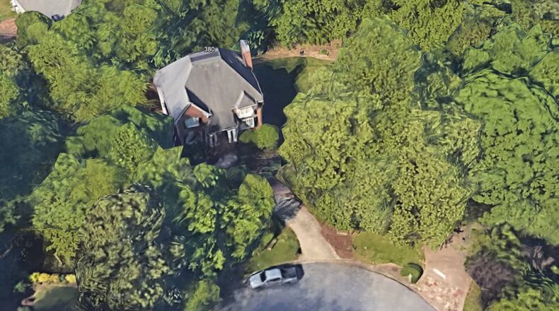 Sandy Springs has approved a Metropolitan River Protection Act Certificate for 380 Crosstree Ln. in the Breakwater Subdivision. (Google Maps)