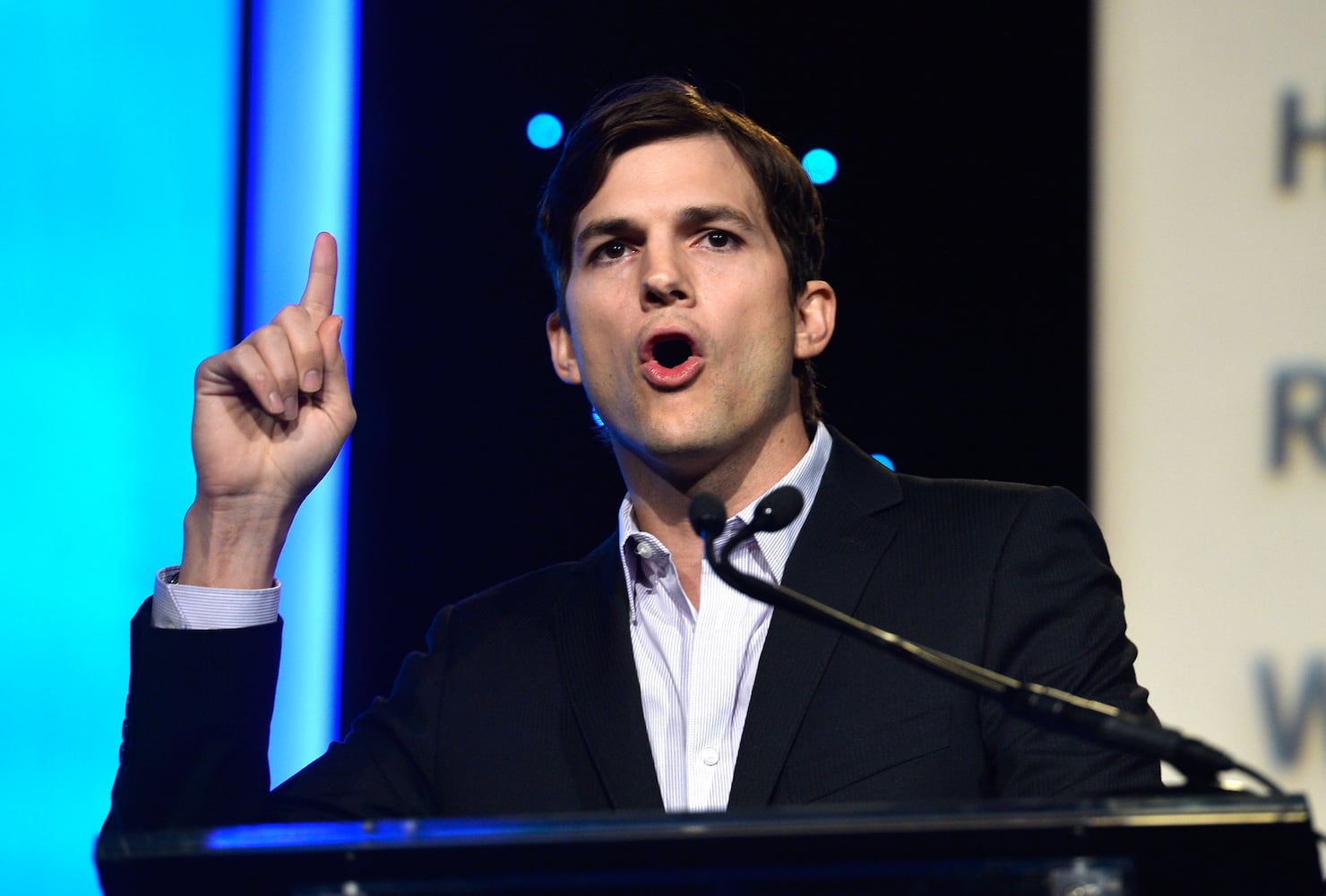 Ashton Kutcher studied biochemical engineering at the University of Iowa.