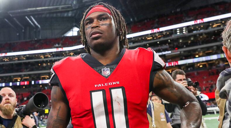 Falcons receiver Julio Jones and center Alex Mack will represent the team in the 2019 Pro Bowl.(ALYSSA POINTER/ALYSSA.POINTER@AJC.COM)