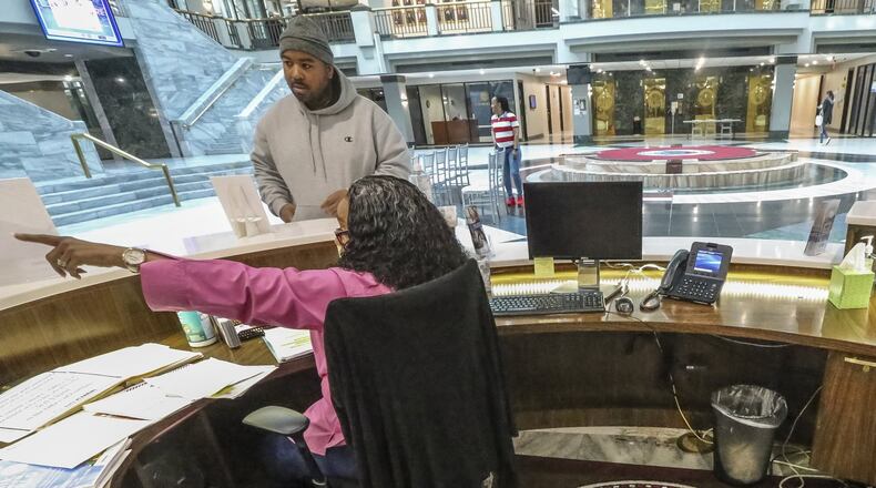 The City of Atlanta advised its employees on Tuesday that they could begin turning on their computers for the first time since Thursday’s cyber attack. JOHN SPINK/JSPINK@AJC.COM