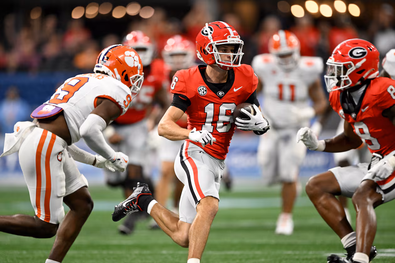 Georgia wide receiver London Humphreys (16) makes a move after a catch during the second half in an NCAA football game at Mercedes-Benz Stadium, Saturday, August 31, 2024, in Atlanta. Georgia won 34-3 over Clemson. (Hyosub Shin/AJC)