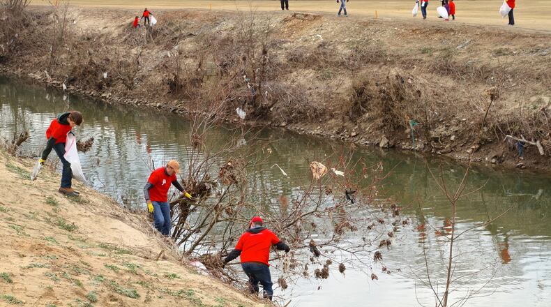 Volunteers gathered on March 1 to clean up Peachtree Creek as a part of Atlanta Memorial Park Conservancy's outreach effort to help beautify and preserve Bobby Jones Golf Course, Bitsy Grant Tennis Center, and the park as a whole. The conservancy will help the 178-acre park that surrounds six neighborhoods in West Atlanta.