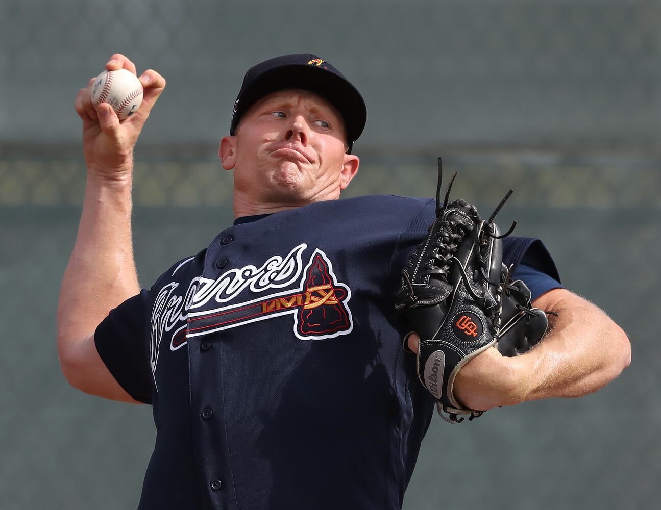 Photos: Braves loosening up at spring training