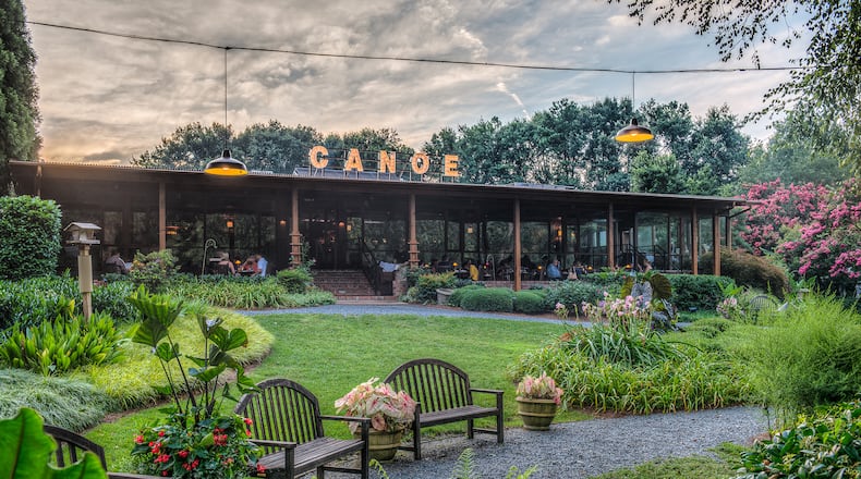 Canoe’s covered patio offers guests unparalleled views of the Chattahoochee River and surrounding manicured gardens. The patio can accommodate private dining groups of 15 to 20 guests at either one or two long wooden tables.
Courtesy of Green Olive Media