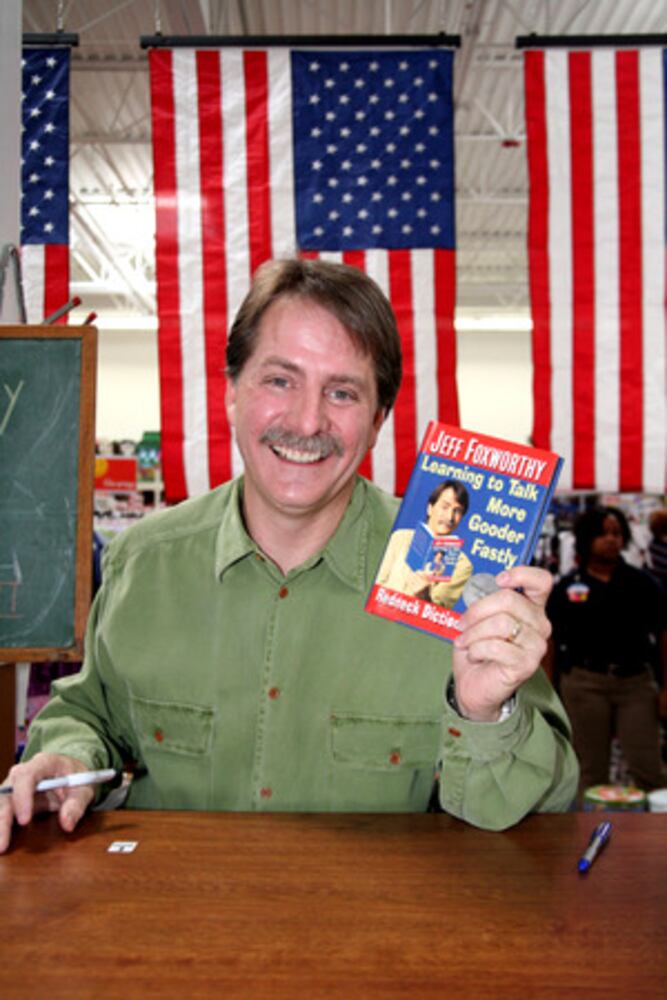 Jeff Foxworthy charms book fans at Loganville Wal-Mart