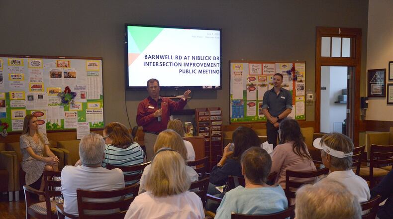 Residents engage with the Johns Creek staff and engineers to improve the Barnwell Road at Niblick Drive intersection. (Courtesy City of Johns Creek)