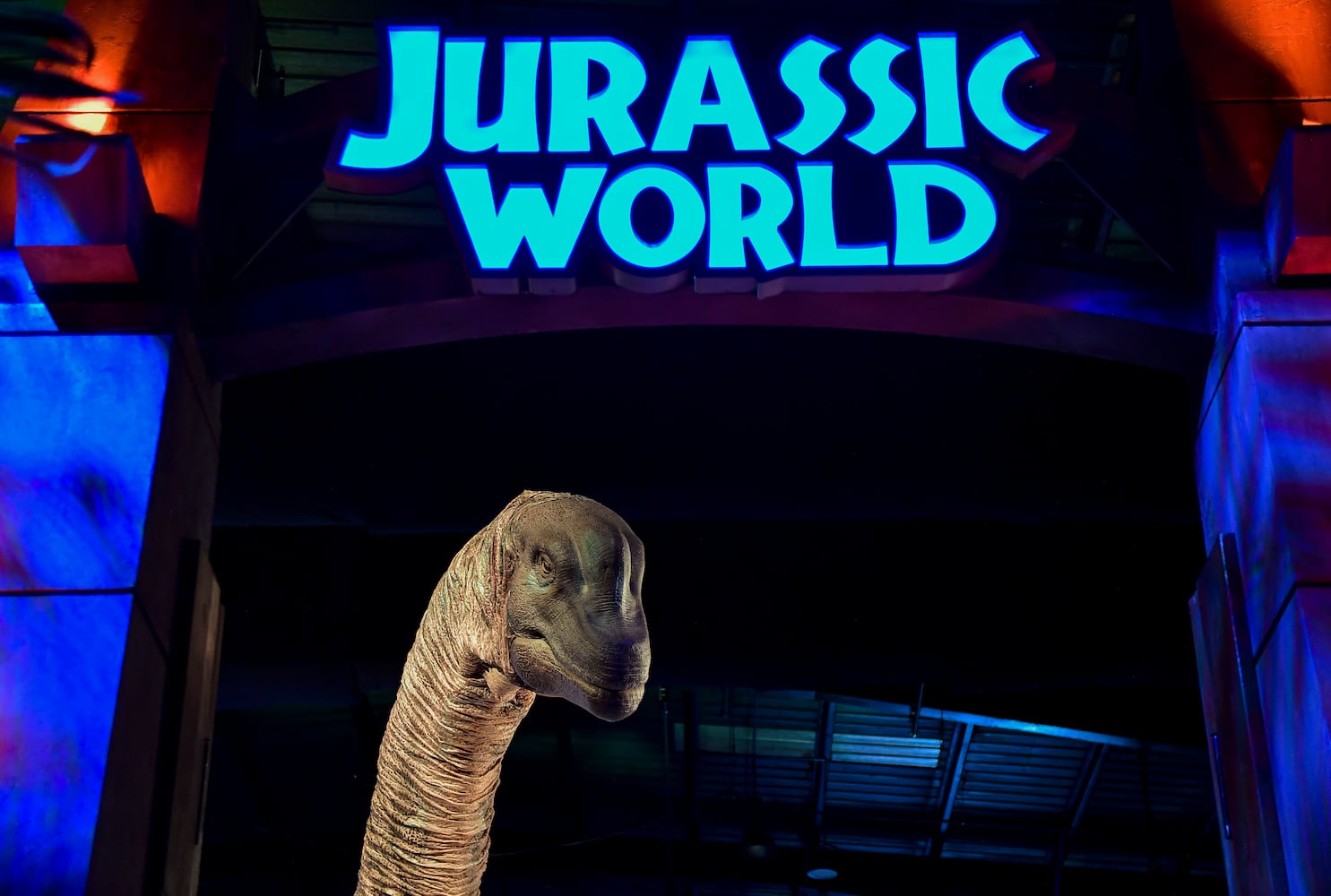 060323 JURASSIC WORLD EXPERIENCE