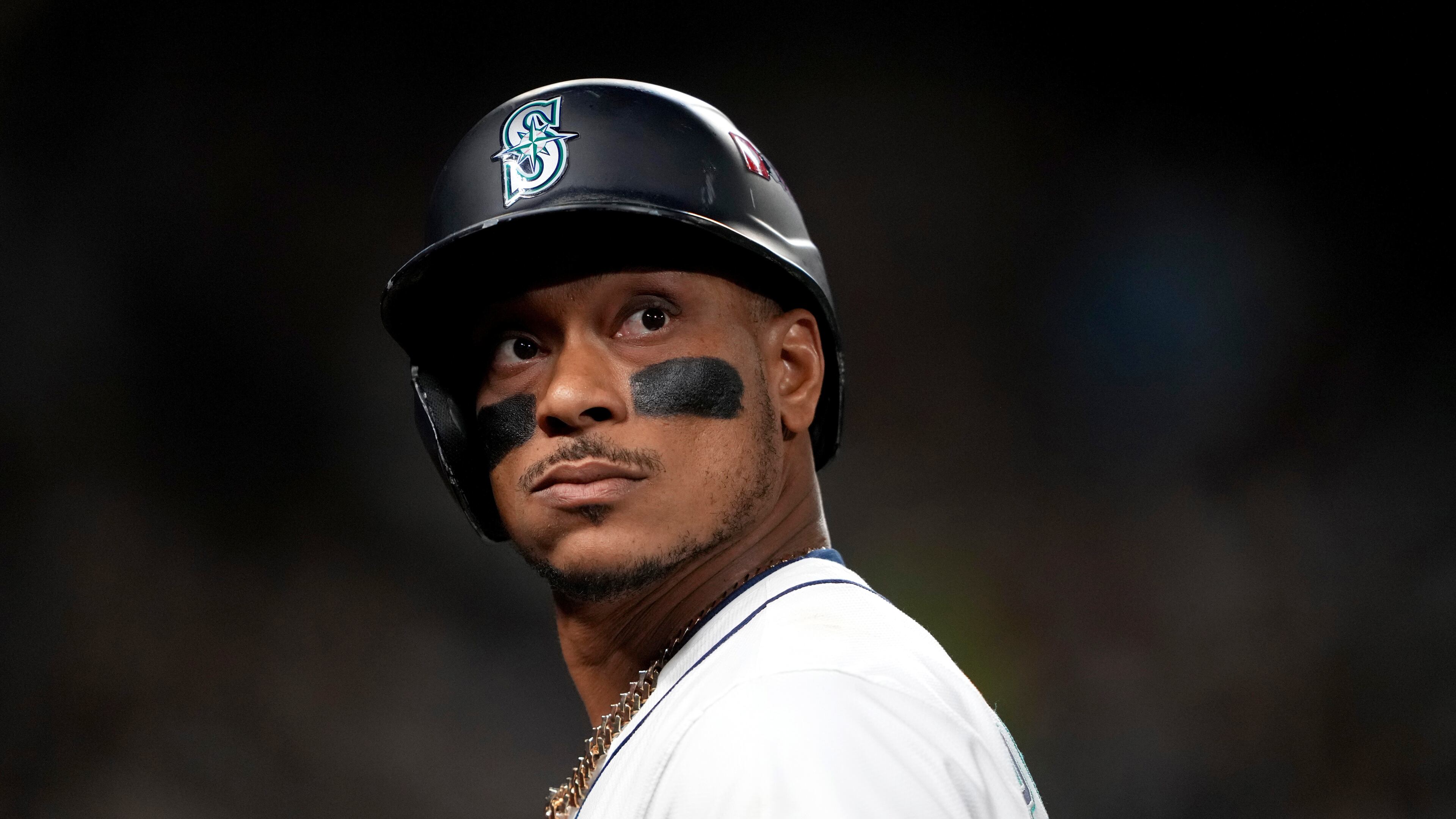 FILE - Seattle Mariners' Jorge Polanco walks to the dugout after a fly out against the Toronto Blue Jays during the fourth inning in Game 4 of baseball's American League Championship Series, in Seattle, Oct. 16, 2025. (AP Photo/Lindsey Wasson, File)