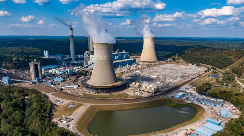 Smoke emits from the James H. Miller Jr. Electrical Generating Plant in Jefferson County, Ala. (Photo Courtesy of Lee Hedgepeth/Inside Climate News)