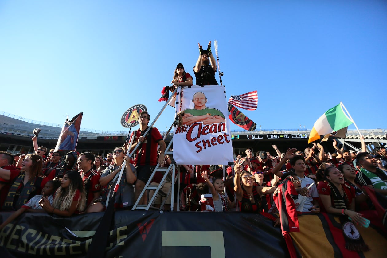 A Clean Sheet banner shows the support to Atlanta United goalkeeper Brad Guzan at Bobby Dodd Stadium on Saturday, July 29, 2017, in Atlanta, Ga. (Miguel Martinez/AJC)