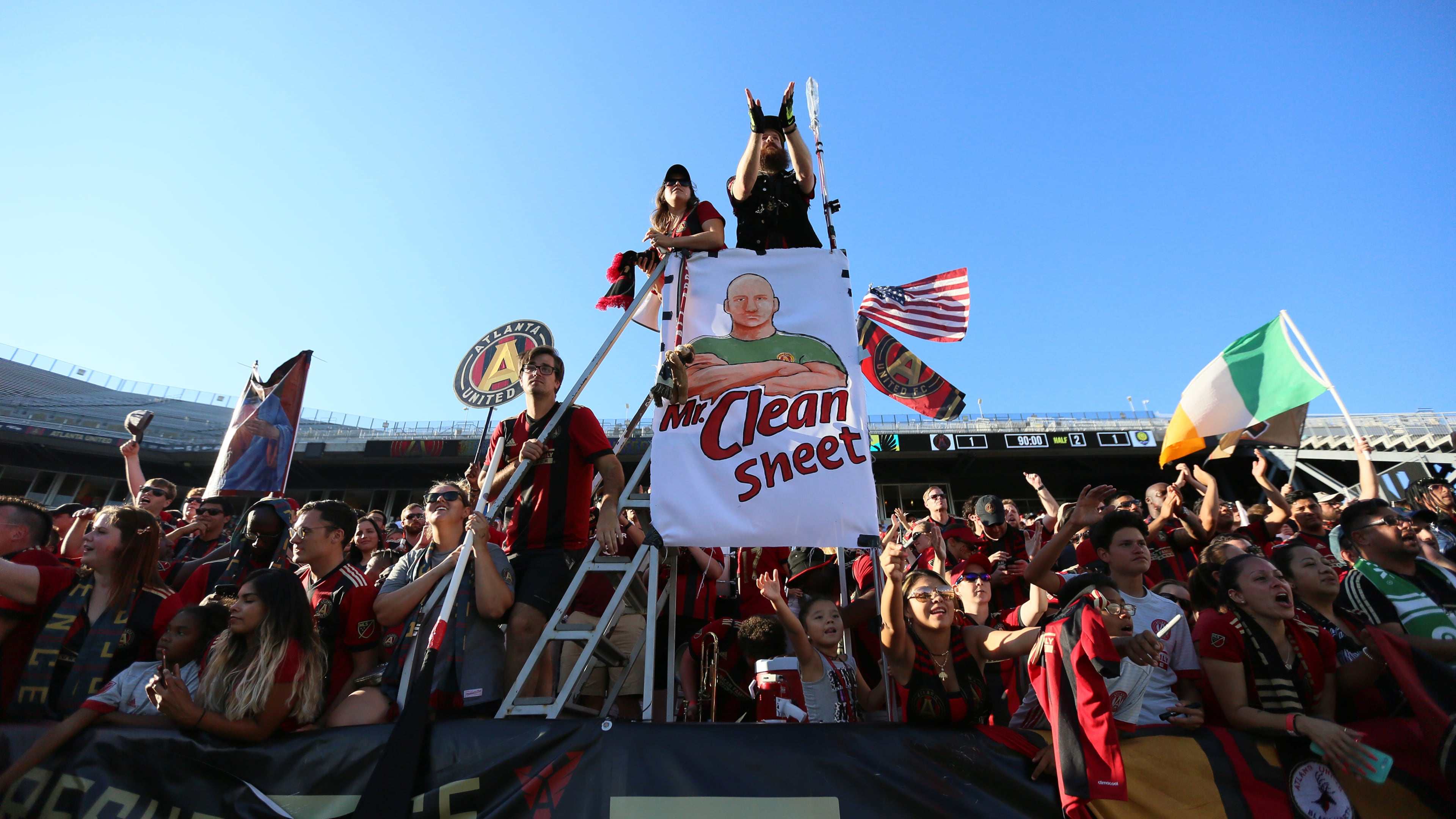 A Clean Sheet banner shows the support to Atlanta United goalkeeper Brad Guzan at Bobby Dodd Stadium on Saturday, July 29, 2017, in Atlanta, Ga. (Miguel Martinez/AJC)